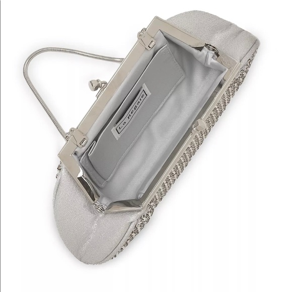 Sondra Robert’s purse - Picture 5 of 5